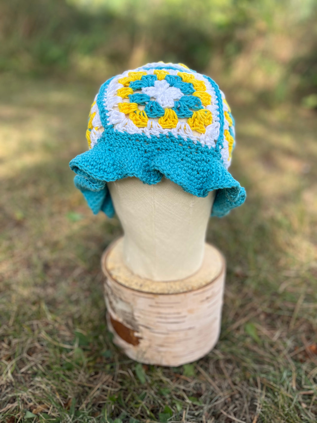 Crochet bucket hat