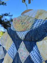 Load image into Gallery viewer, no. 5 Spring Florals quilt jacket
