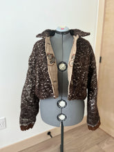 Load image into Gallery viewer, No. 32 cropped wool coat
